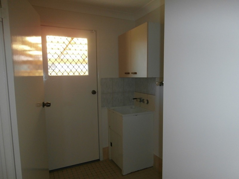 4 Bluebird Parade, Warana QLD 4575