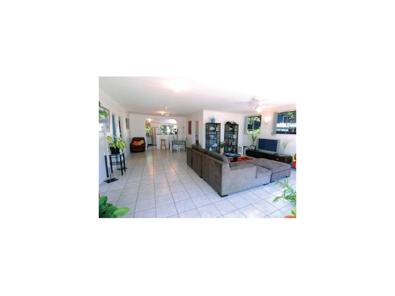 26 Harbour Parade, Buddina QLD 4575
