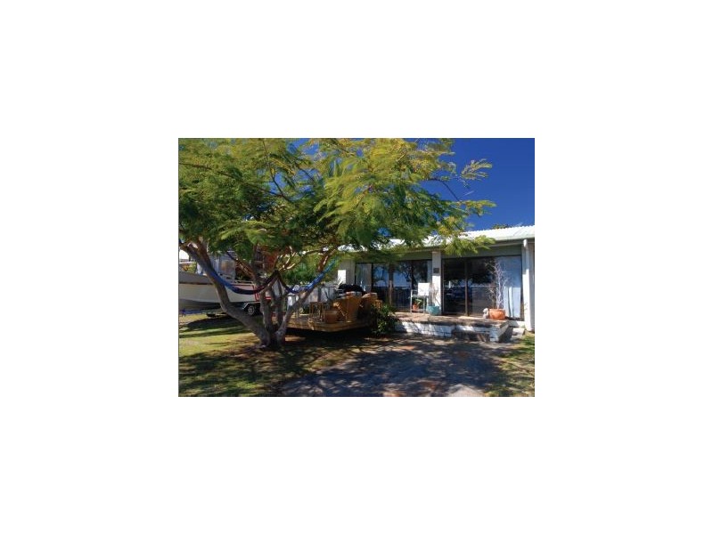 26 Harbour Parade, Buddina QLD 4575