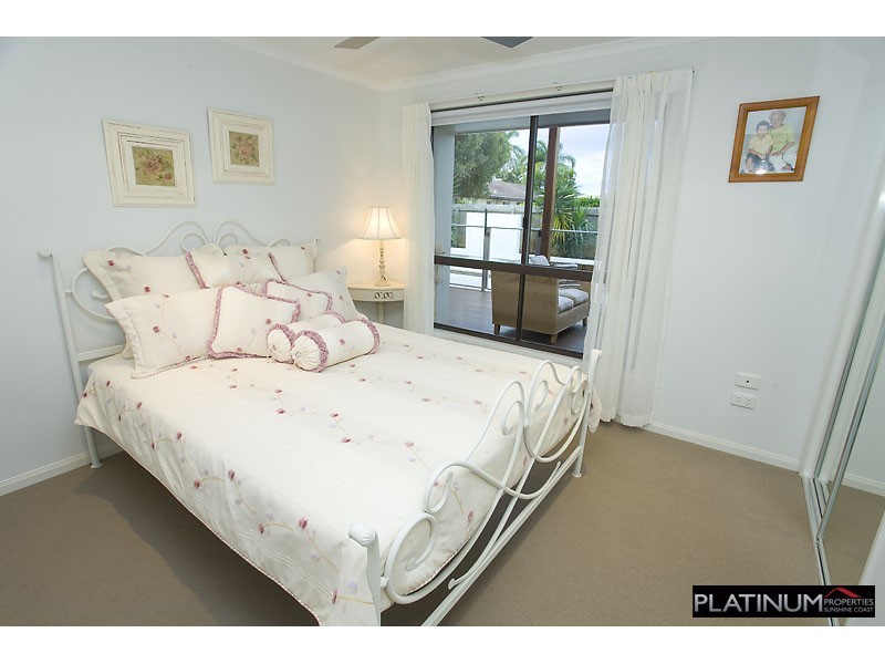 15 Vauxhall Street, Minyama QLD 4575