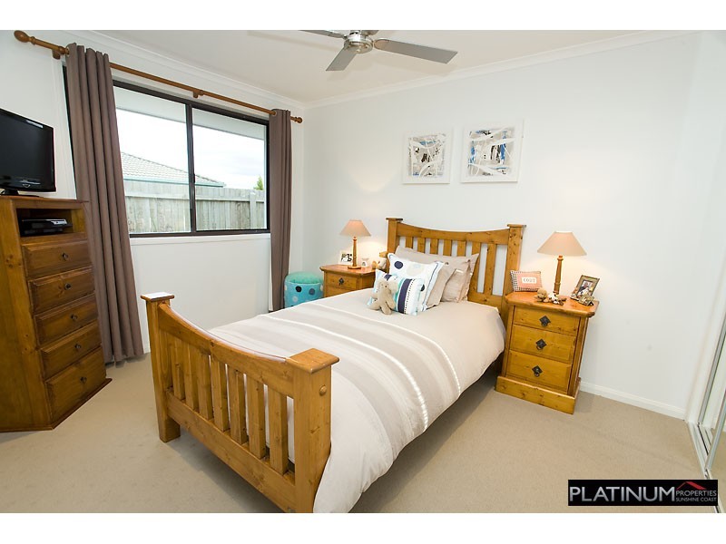 15 Vauxhall Street, Minyama QLD 4575