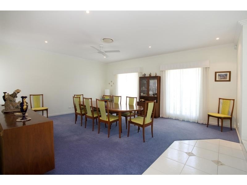 12 Grenada Way, Kawana Island QLD 4575