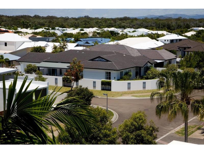 12 Grenada Way, Kawana Island QLD 4575