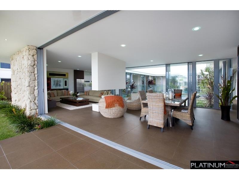 49 Whitehaven Way, Pelican Waters QLD 4551