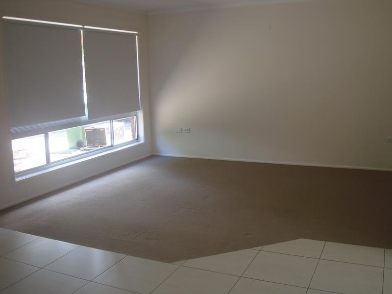 Warana QLD 4575