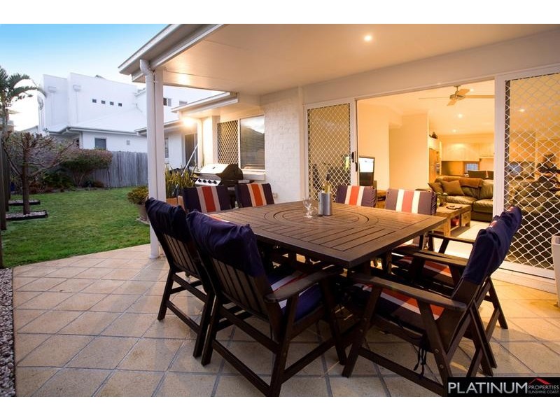 5 Bahamas Circuit, Kawana Island QLD 4575