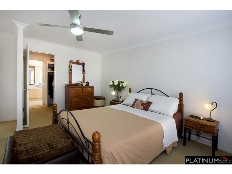 5 Bahamas Circuit, Kawana Island QLD 4575