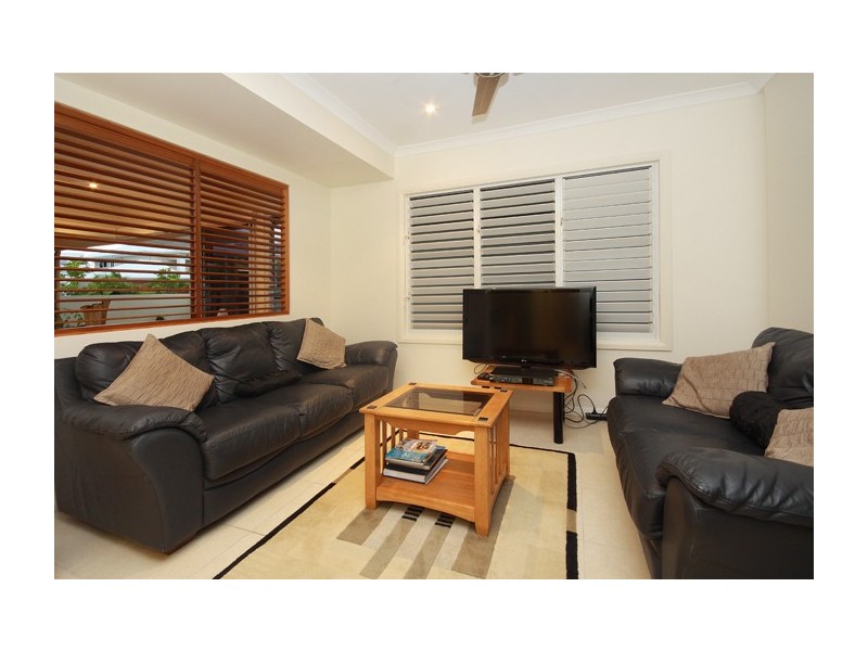 3 Tortola Place, Kawana Island QLD 4575
