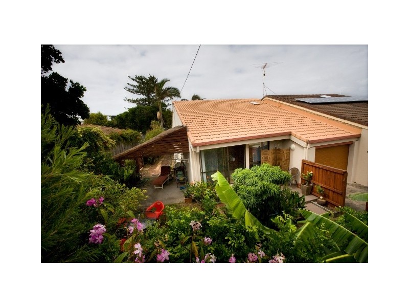 2/9 Point Cartwright, Buddina QLD 4575