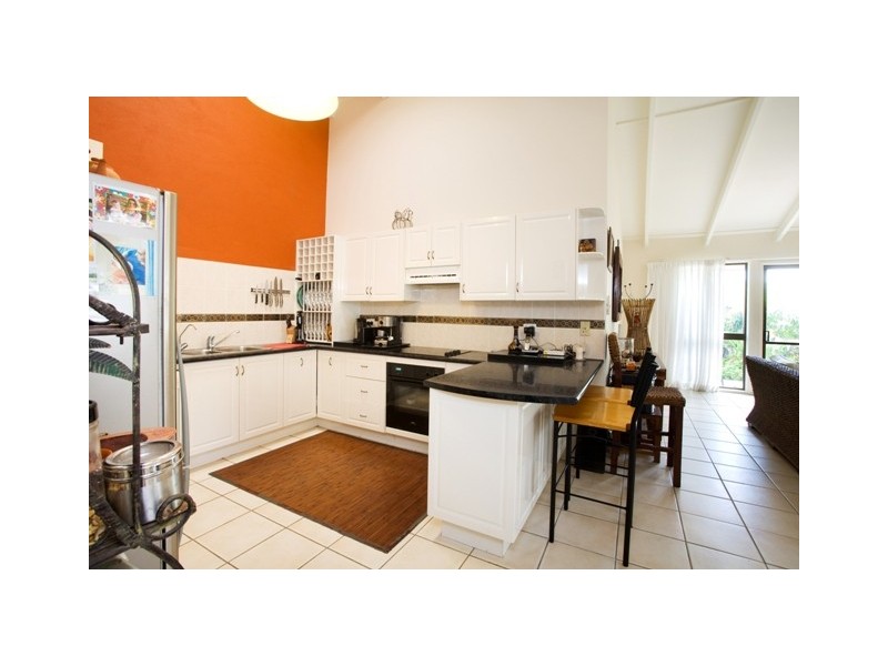 2/9 Point Cartwright, Buddina QLD 4575