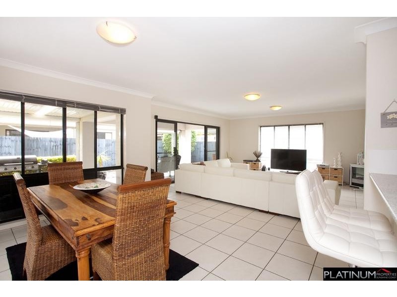 25 Windermere Way, Sippy Downs QLD 4556