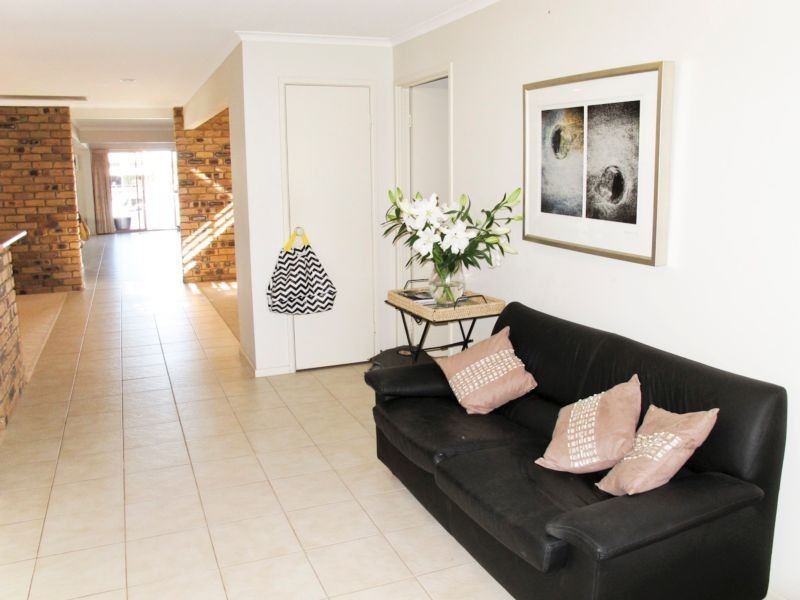 99 Mooloolah Drive, Minyama QLD 4575