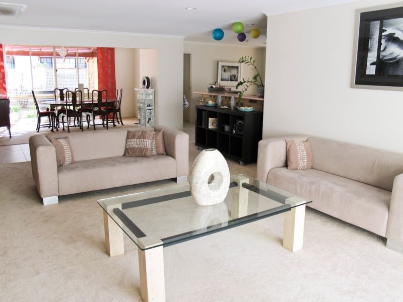 99 Mooloolah Drive, Minyama QLD 4575