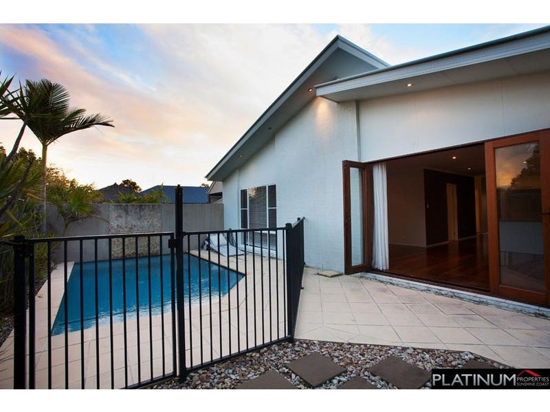 6 Margarita Court, Kawana Island QLD 4575