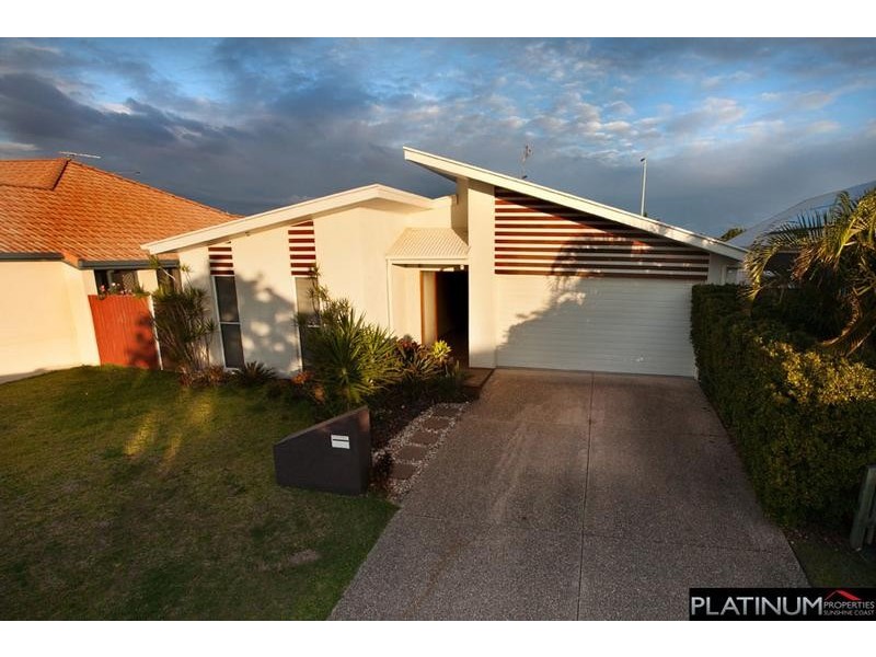 6 Margarita Court, Kawana Island QLD 4575