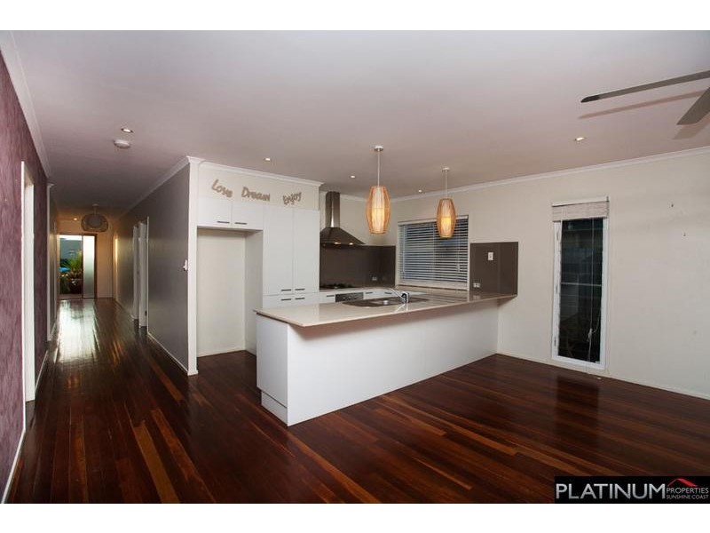6 Margarita Court, Kawana Island QLD 4575