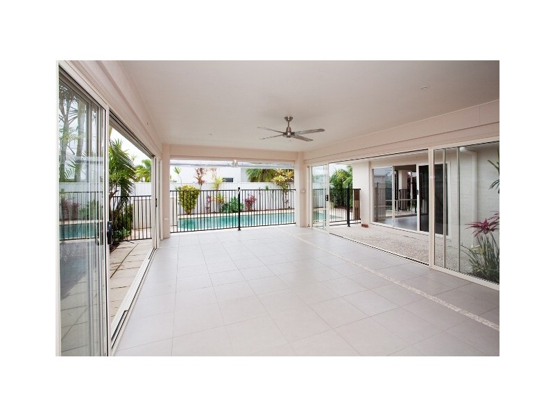 3 Capri Court, Kawana Island QLD 4575
