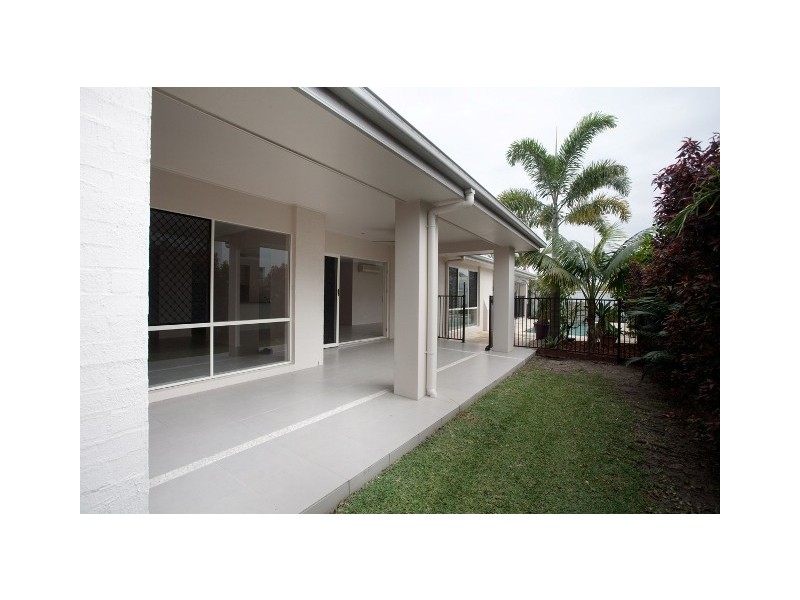 3 Capri Court, Kawana Island QLD 4575