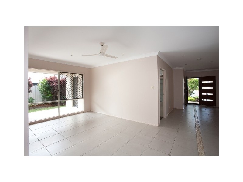 3 Capri Court, Kawana Island QLD 4575