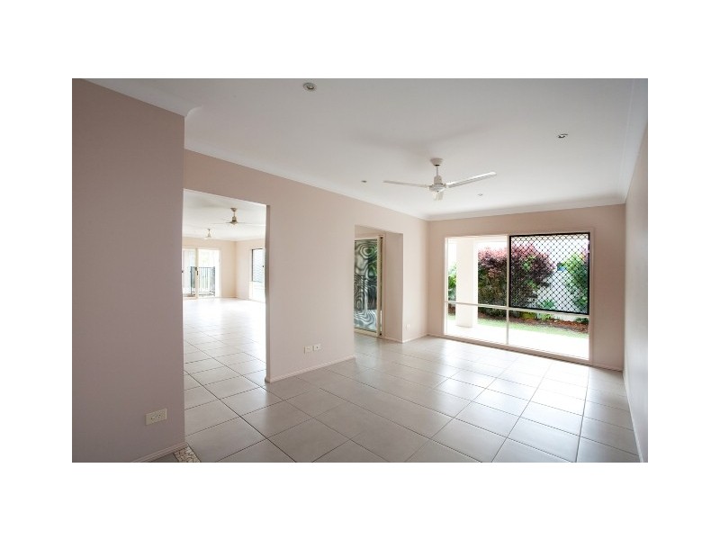 3 Capri Court, Kawana Island QLD 4575