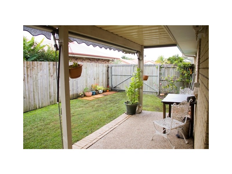 1 Lakeshore Place, Little Mountain QLD 4551
