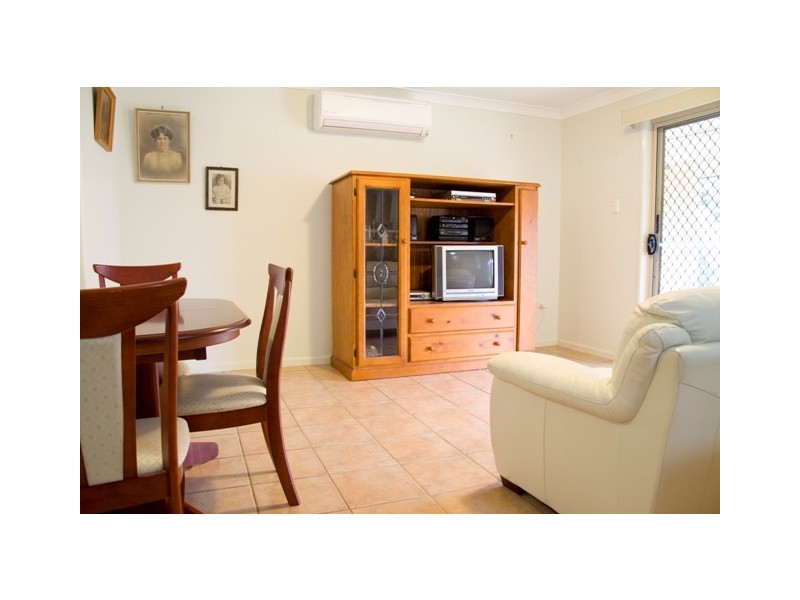 1 Lakeshore Place, Little Mountain QLD 4551