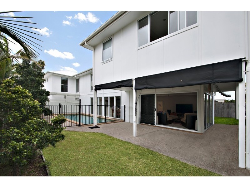 12 Zante Lane, Kawana Island QLD 4575