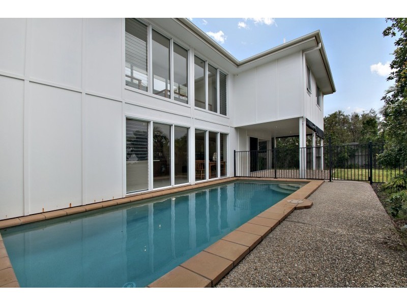 12 Zante Lane, Kawana Island QLD 4575