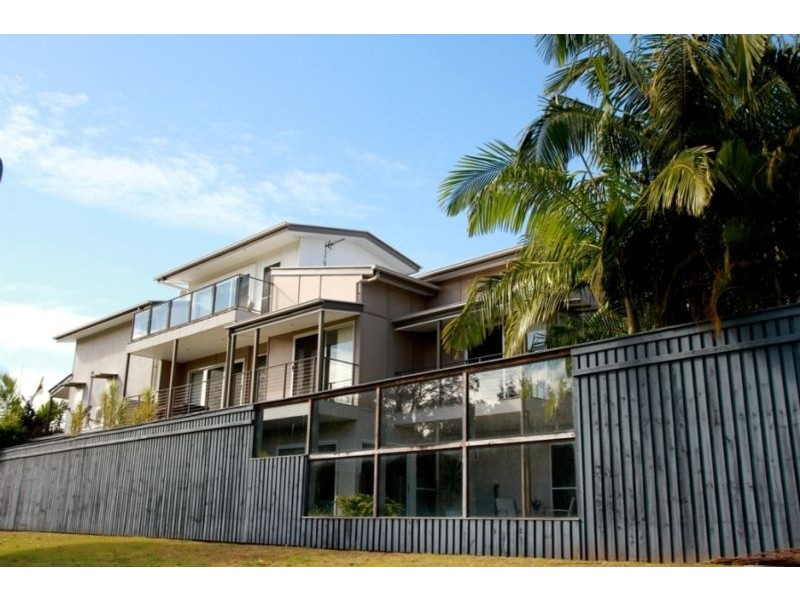 26 Magnetic Street, Kawana Island QLD 4575