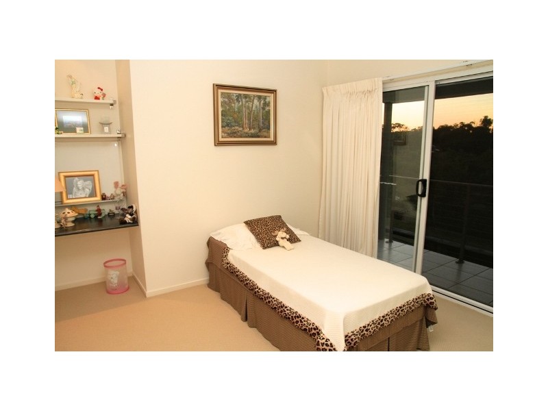 26 Magnetic Street, Kawana Island QLD 4575