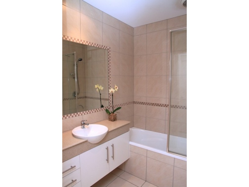 26 Magnetic Street, Kawana Island QLD 4575