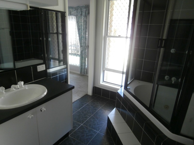 Kuluin QLD 4558