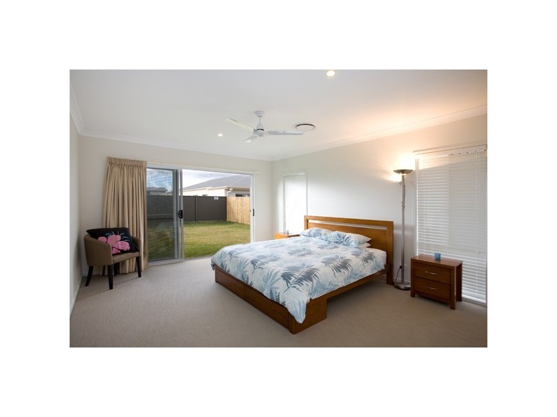 4 Blade Court, Birtinya QLD 4575