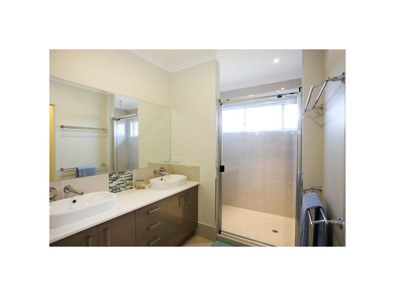4 Blade Court, Birtinya QLD 4575