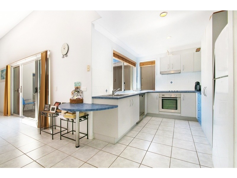 22 Bonaire Court, Kawana Island QLD 4575