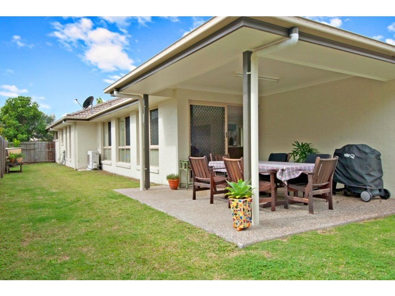 108 Grand Parade, Kawana Island QLD 4575