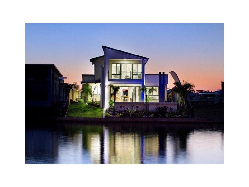 7 Bond Street, Pelican Waters QLD 4551