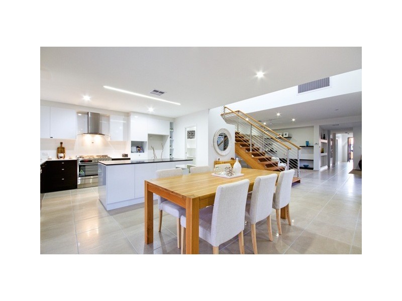 7 Bond Street, Pelican Waters QLD 4551