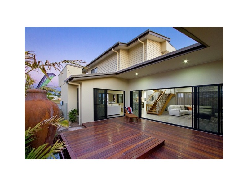 7 Bond Street, Pelican Waters QLD 4551