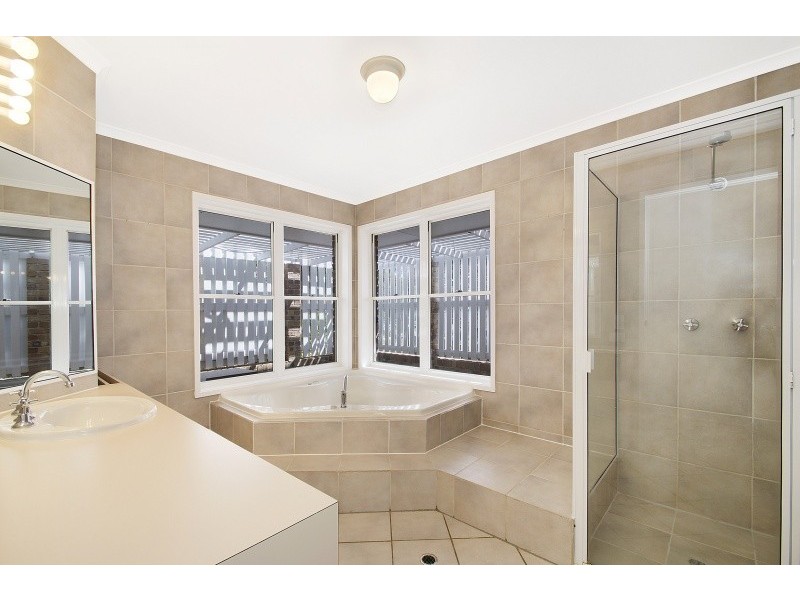 7 Inspiration Court, Bli Bli QLD 4560