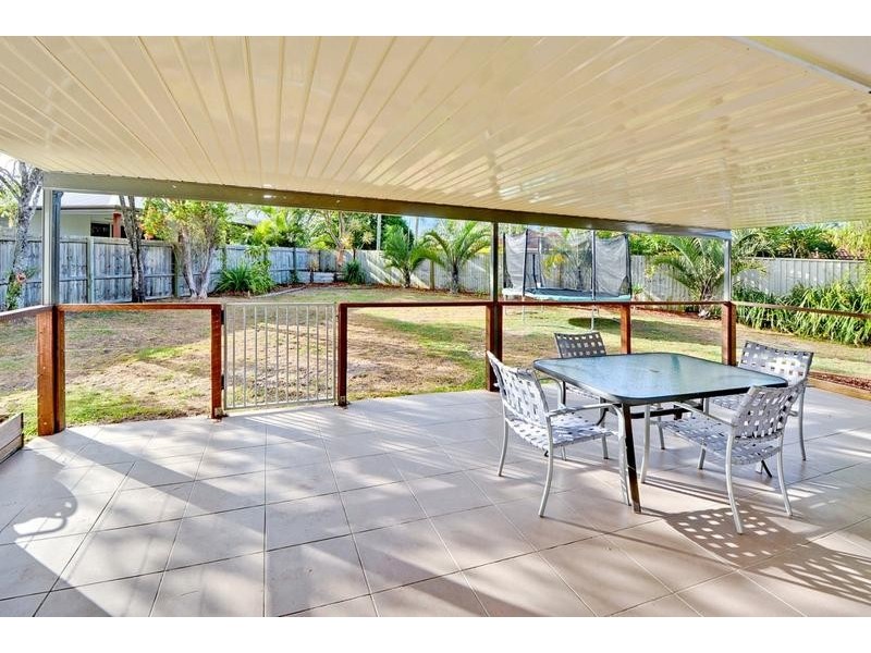 2 Dotterel Street, Parrearra QLD 4575