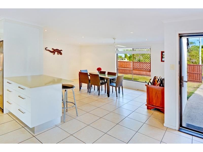2 Dotterel Street, Parrearra QLD 4575