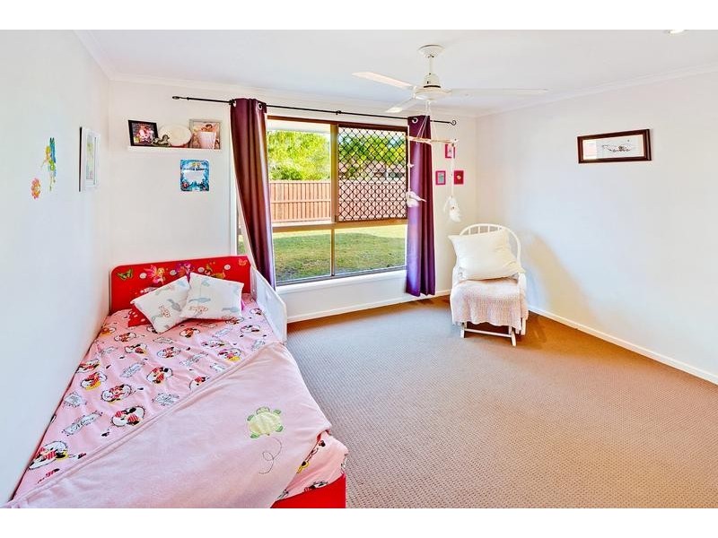 2 Dotterel Street, Parrearra QLD 4575