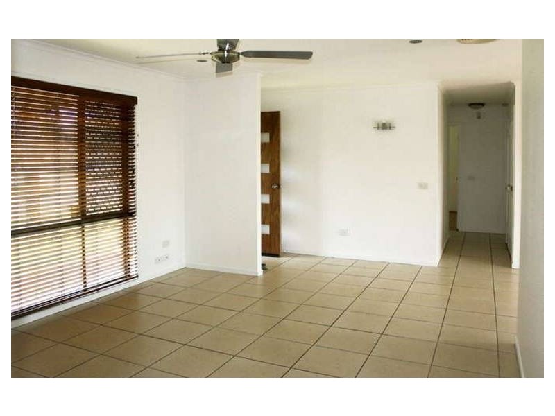 Warana QLD 4575