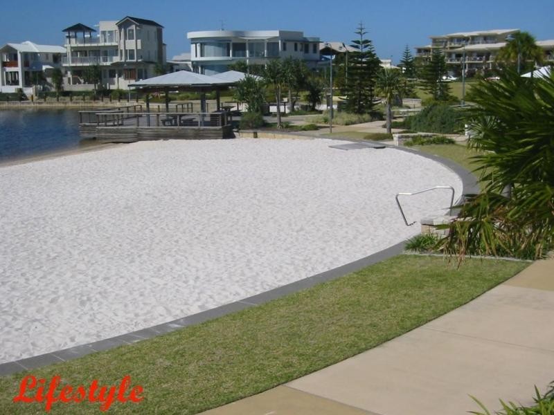 20 Sable Court, Kawana Island QLD 4575