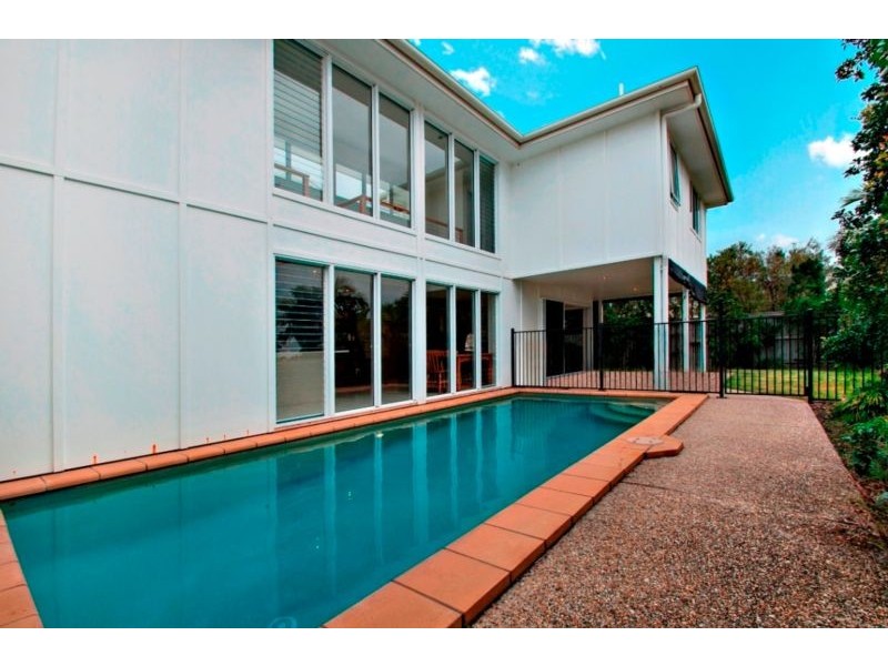 12 Zante Lane, Kawana Island QLD 4575