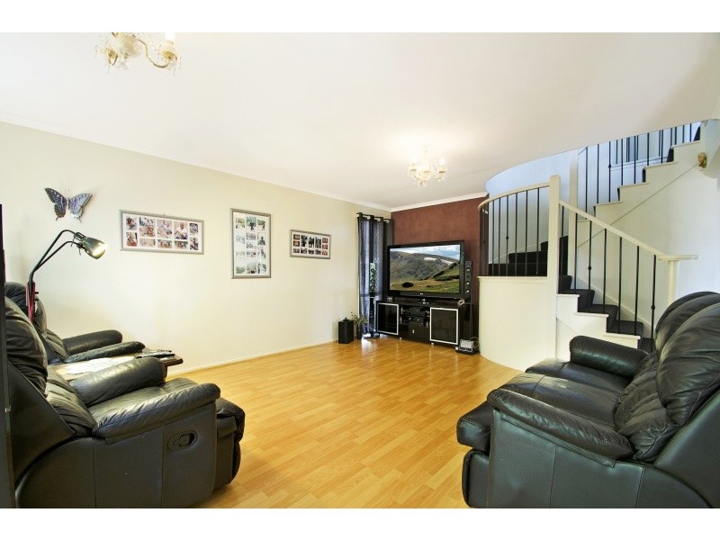 7 Seychelles Place, Kawana Island QLD 4575