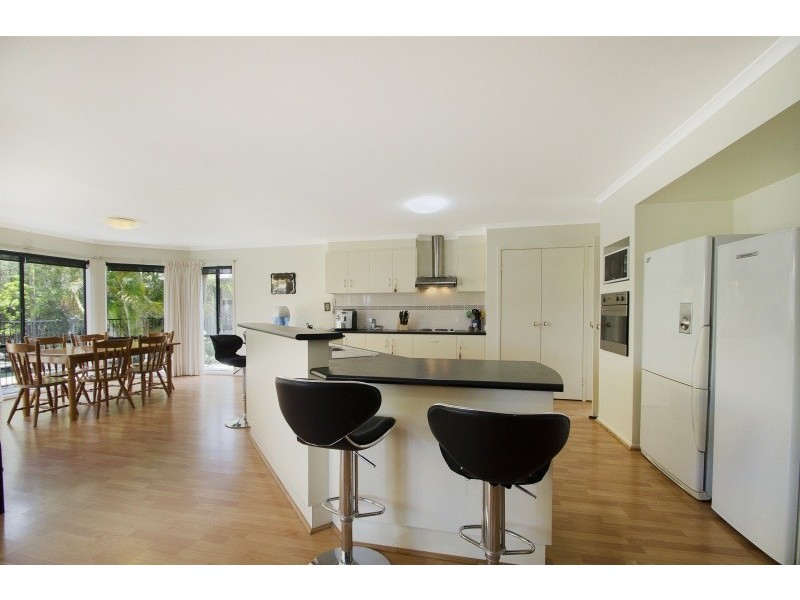 7 Seychelles Place, Kawana Island QLD 4575