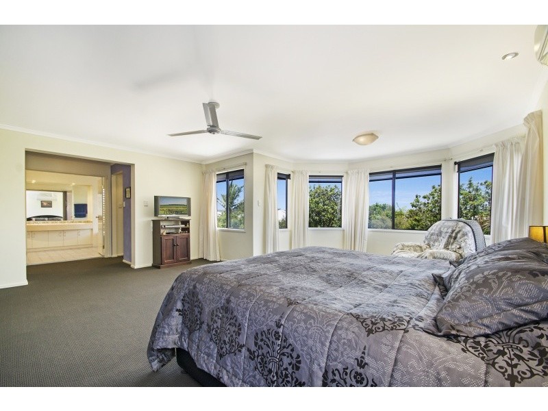 7 Seychelles Place, Kawana Island QLD 4575