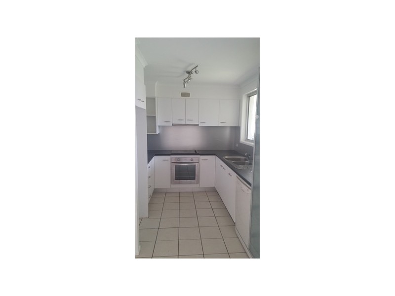Warana QLD 4575